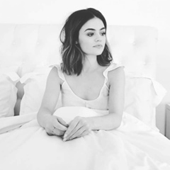 Aria Montgomery - видео и фото