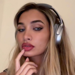 Pia-Mia Perez - видео и фото