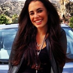 Chloe Bridges - видео и фото