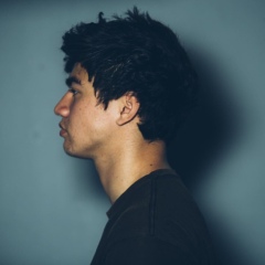 Calum Hood - видео и фото