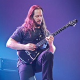 John Petrucci - видео и фото