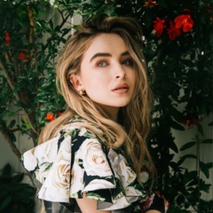 Sabrina Carpenter - видео и фото