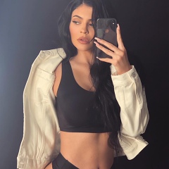 Kylie Jenner - видео и фото