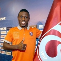 Abdul-Majeed Waris - видео и фото